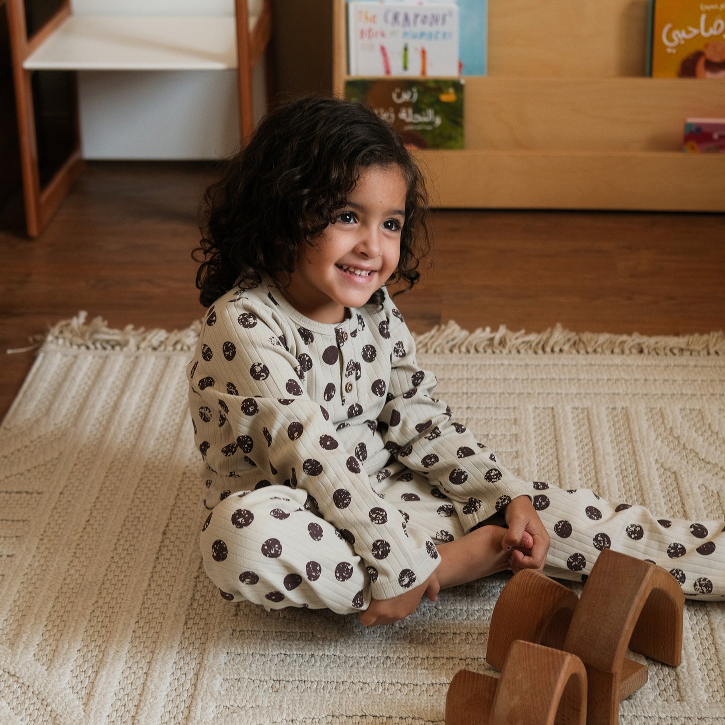 2-Piece Pajamas in Plum Drops