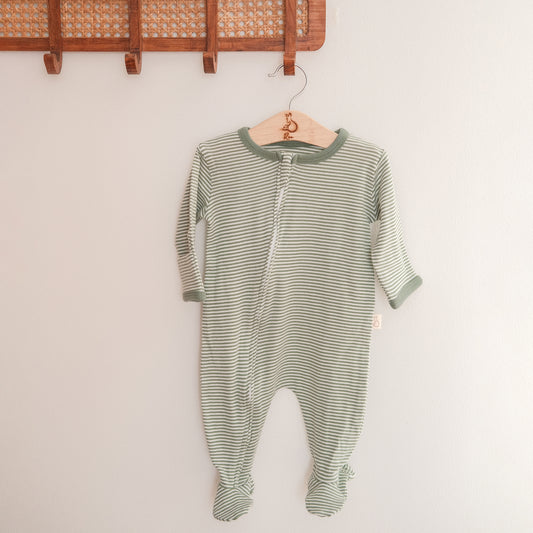 Zip-Up Footed Onesie in Palm Mist