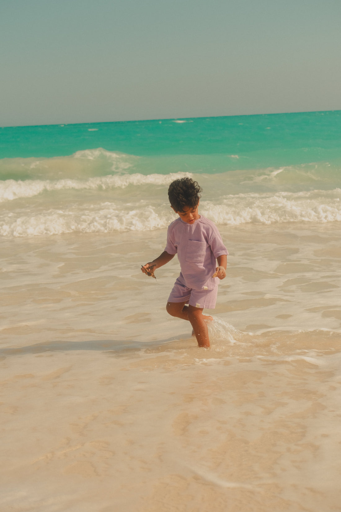 Seaside Play with Roo 🌊: A Gentle Guide to Beach Activities for Little Ones