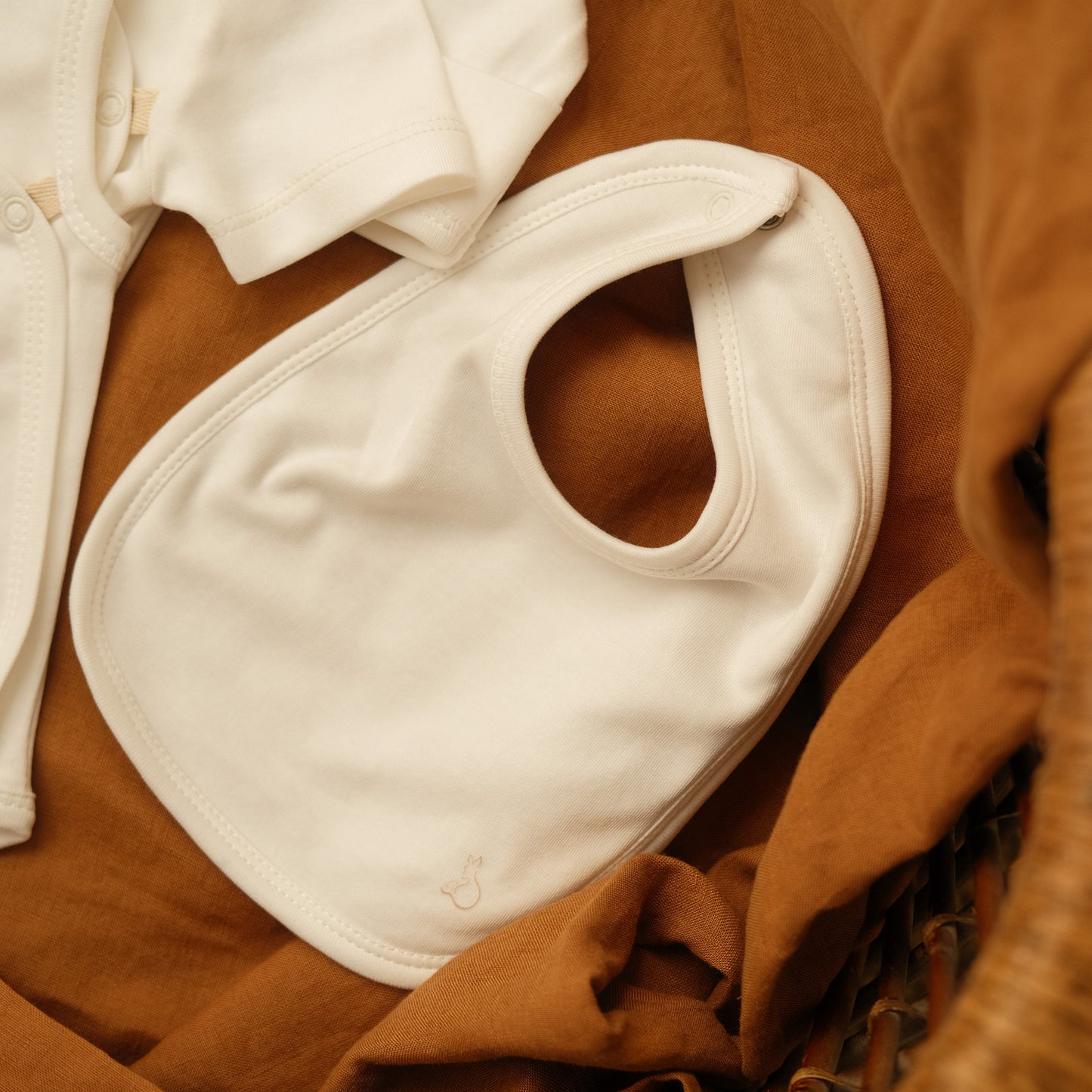 Plush-Padded Bib in Milk - Bundle of 3